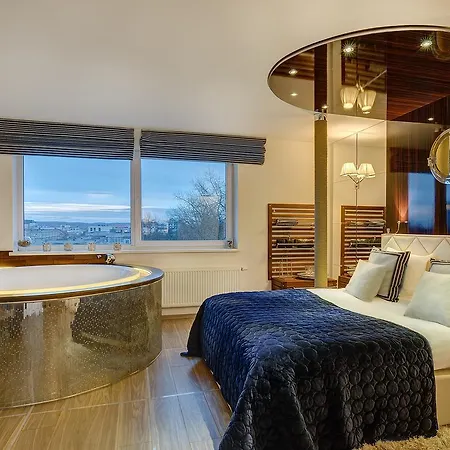 Апартаменты June Street